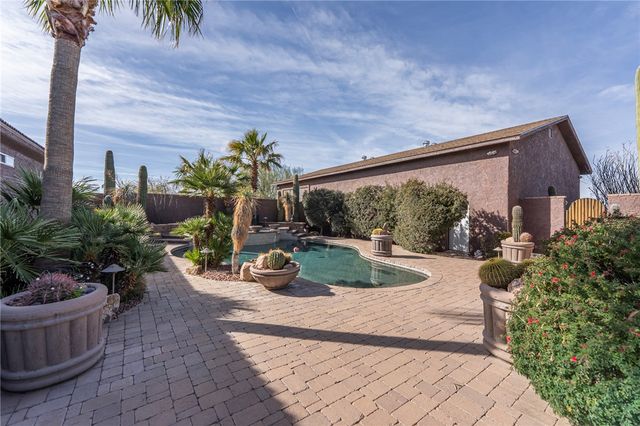 14158 S Calabasas Road, Yucca, AZ 86438