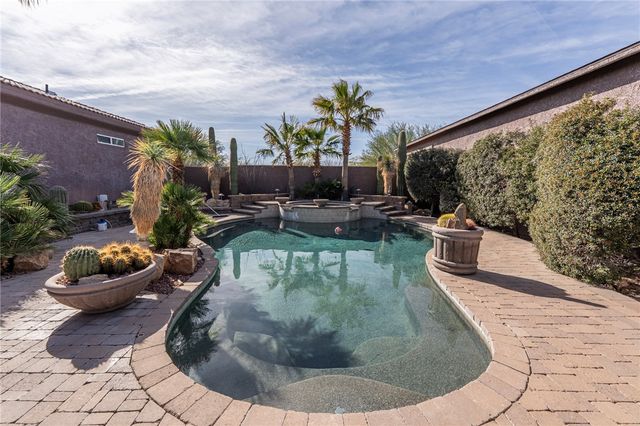 14158 S Calabasas Road, Yucca, AZ 86438