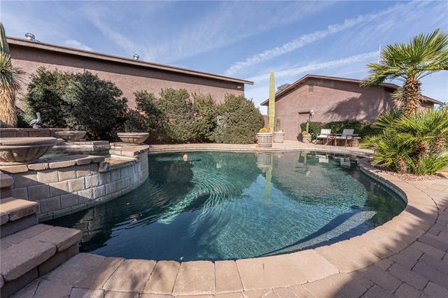 14158 S Calabasas Road, Yucca, AZ 86438