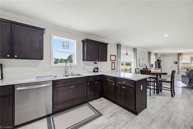 2281 Farmington Road, Mocksville, NC 27028
