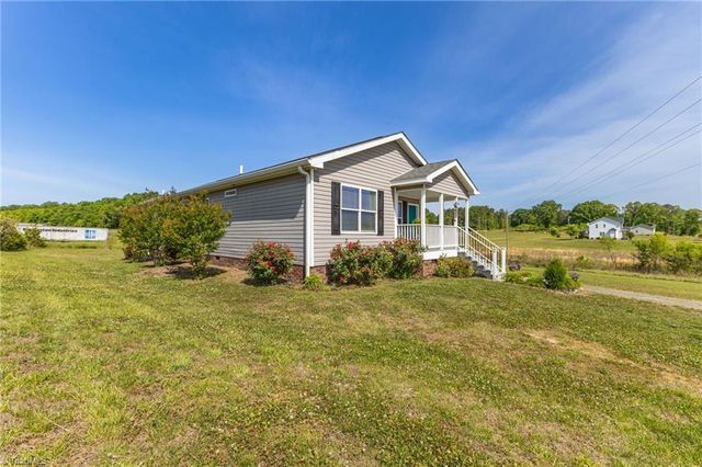 2281 Farmington Road, Mocksville, NC 27028