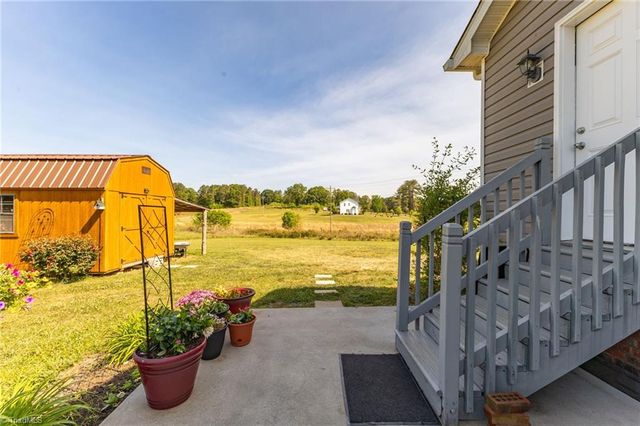 2281 Farmington Road, Mocksville, NC 27028