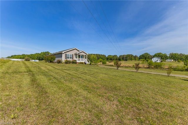 2281 Farmington Road, Mocksville, NC 27028