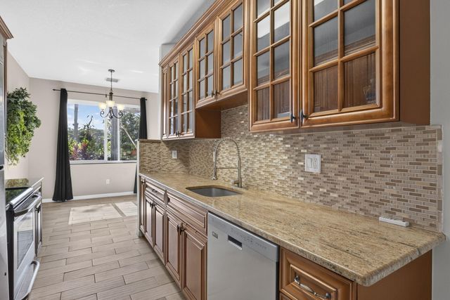 333 River Bluff Lane, Royal Palm Beach, FL 33411