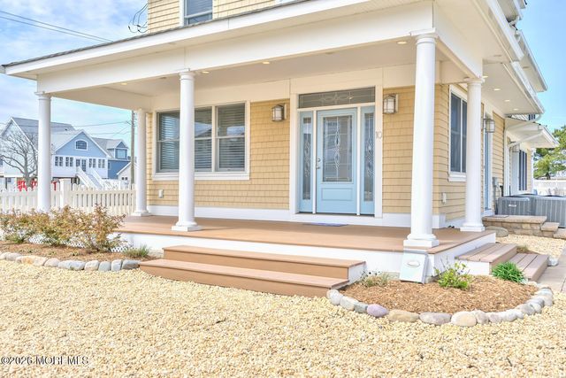 10 4th Avenue 101, Ortley Beach, NJ 08751