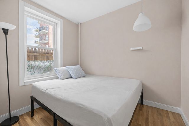 287 23RD Street, New York City, NY 11215