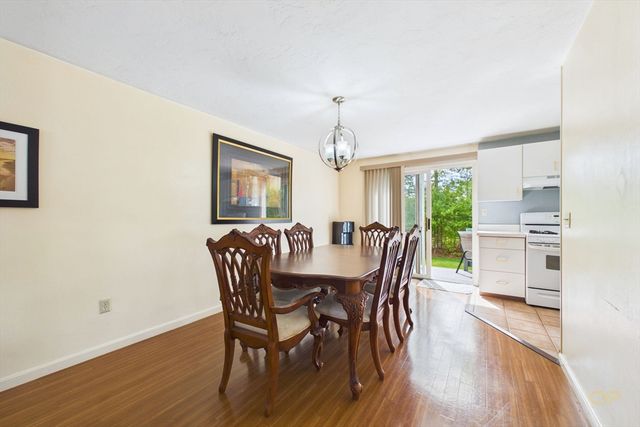 663 Wareham Street 11, Middleboro, MA 02346
