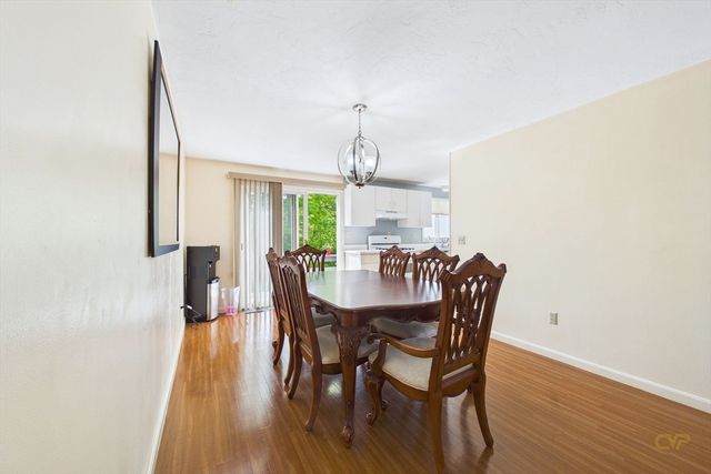 663 Wareham Street 11, Middleboro, MA 02346