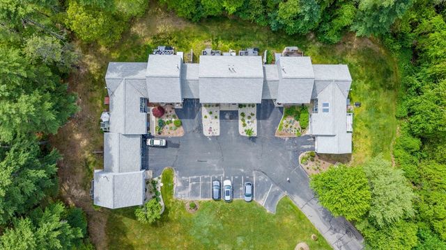 663 Wareham Street 11, Middleboro, MA 02346