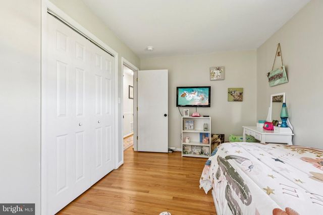 2438 EBBVALE RD, Manchester, MD 21102