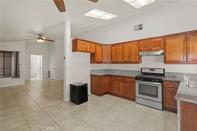 13628 Monterey, Victorville, CA 92392