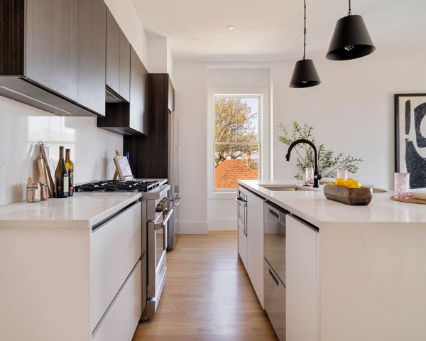32 Condor St 6A, Boston, MA 02128