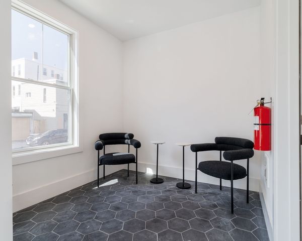 32 Condor St 6A, Boston, MA 02128