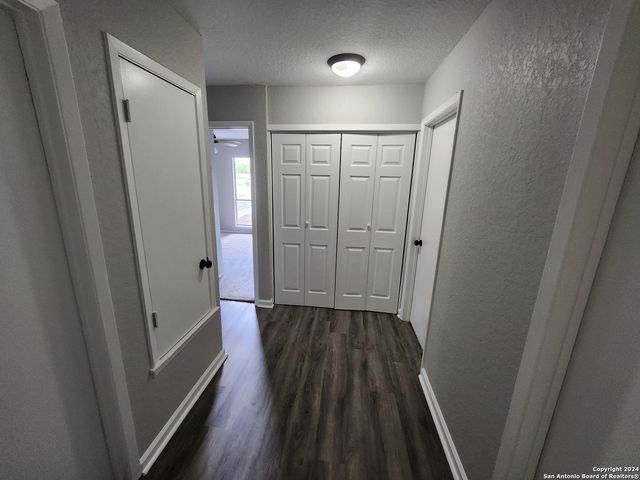 5702 valley forge, San Antonio, TX 78233