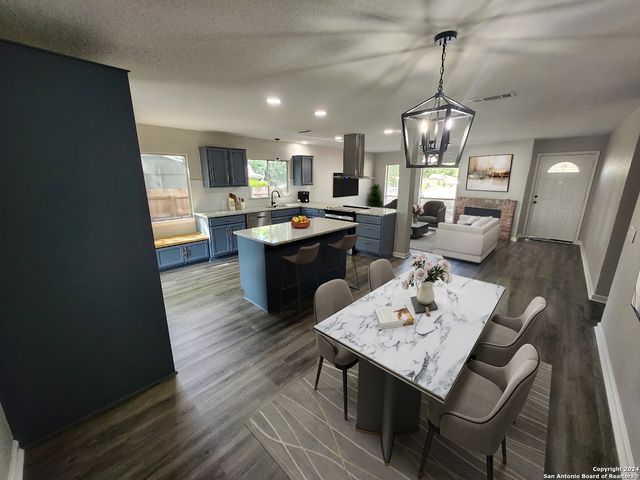 5702 valley forge, San Antonio, TX 78233