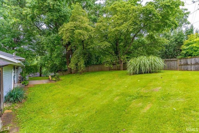 7055 Sharon Road, Newburgh, IN 47630