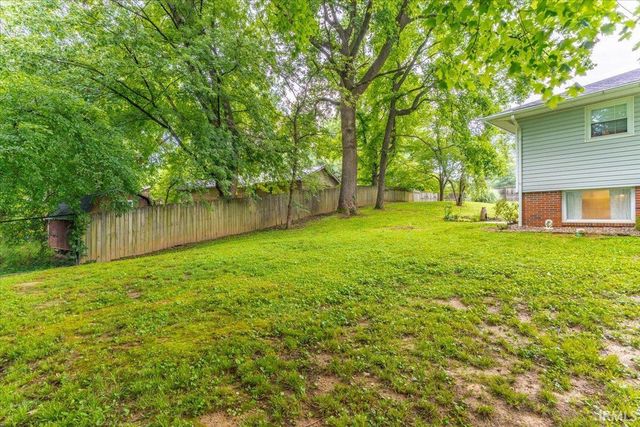 7055 Sharon Road, Newburgh, IN 47630