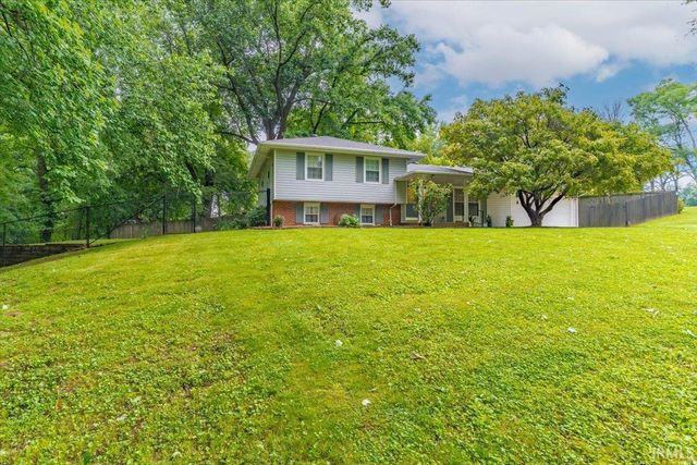 7055 Sharon Road, Newburgh, IN 47630