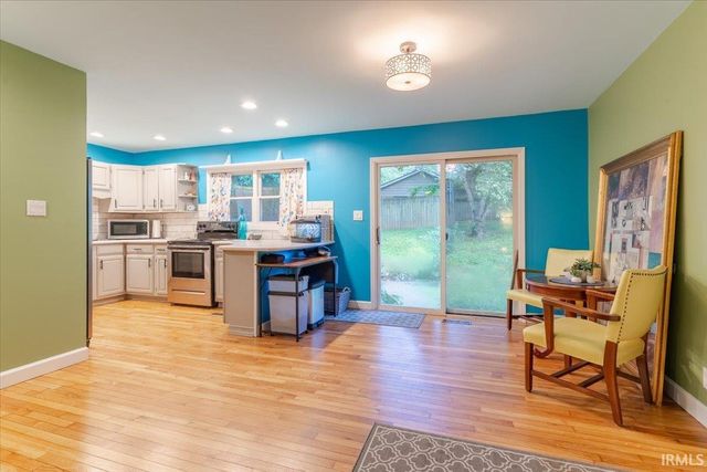 7055 Sharon Road, Newburgh, IN 47630