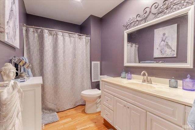 7055 Sharon Road, Newburgh, IN 47630