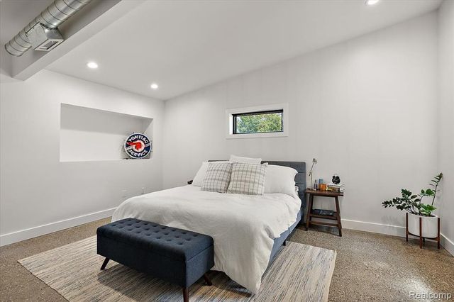 1300 Batavia Avenue 2, Royal Oak, MI 48067