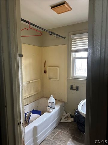 108 Byrne Place, Syracuse, NY 13205