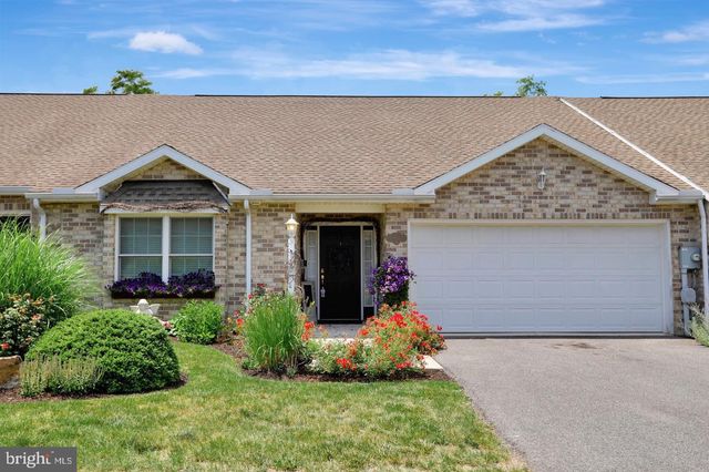 602 BROOKVIEW DR, Greencastle, PA 17225