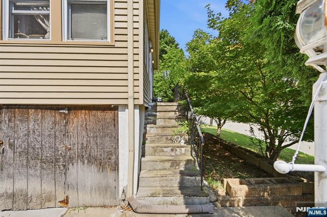 69 Linda Vista Avenue, North Haledon, NJ 07508