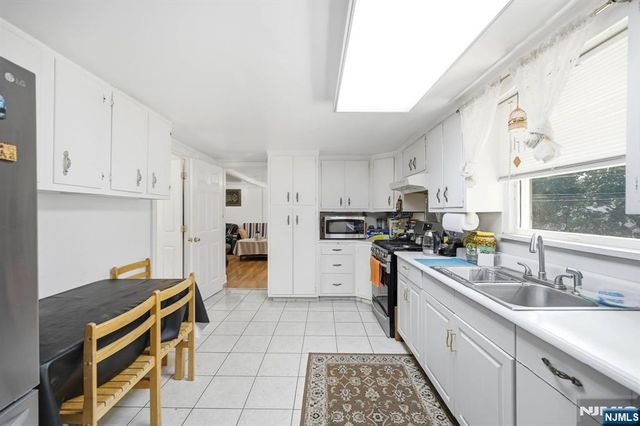 69 Linda Vista Avenue, North Haledon, NJ 07508