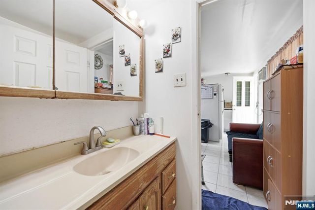 69 Linda Vista Avenue, North Haledon, NJ 07508