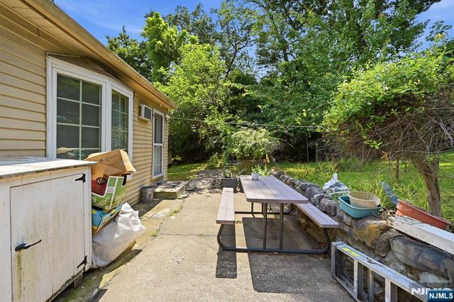 69 Linda Vista Avenue, North Haledon, NJ 07508