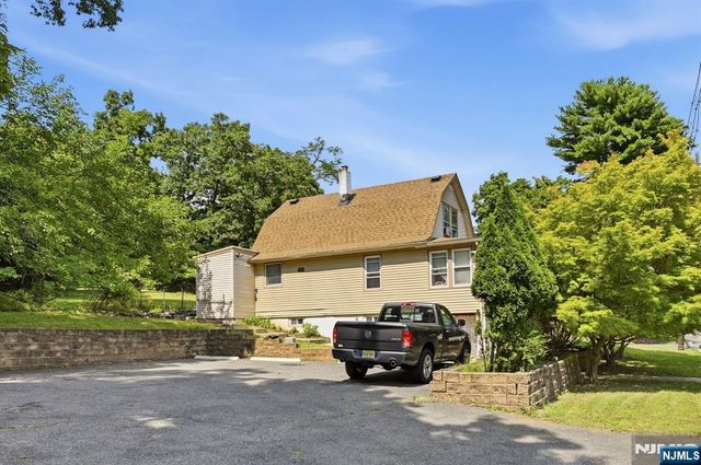 69 Linda Vista Avenue, North Haledon, NJ 07508