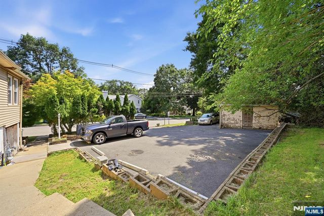 69 Linda Vista Avenue, North Haledon, NJ 07508