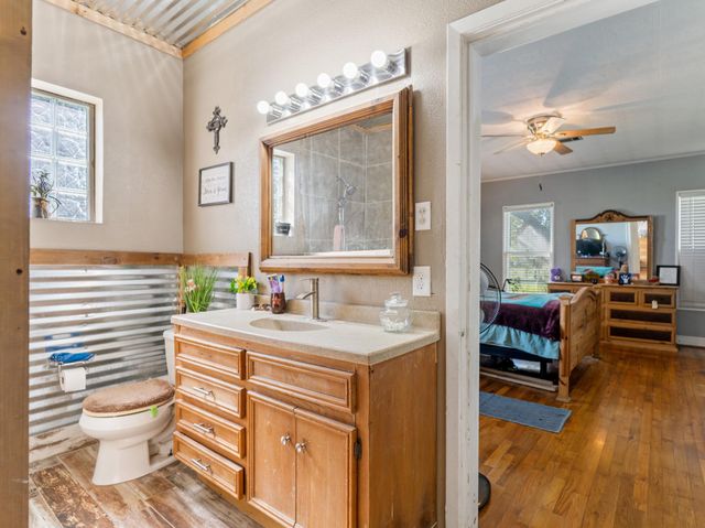 2613 State Highway 60 N, Bay City, TX 77414