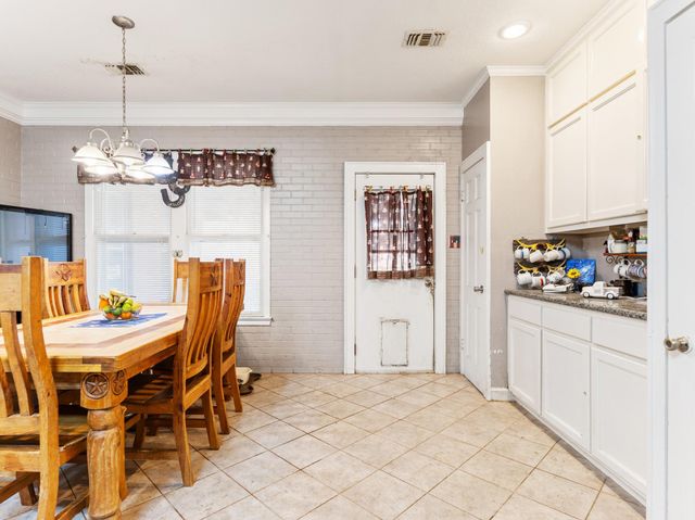 2613 State Highway 60 N, Bay City, TX 77414