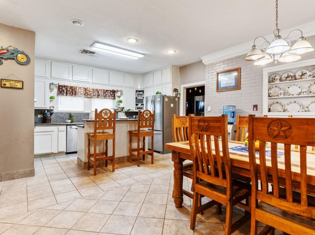 2613 State Highway 60 N, Bay City, TX 77414