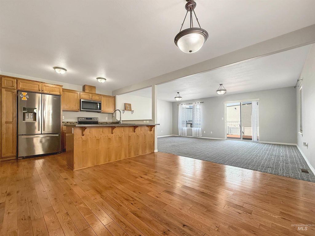 1014 Alturas, Moscow, ID 83843 photo 4
