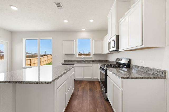 113 Hejl Drive, Caldwell, TX 77836