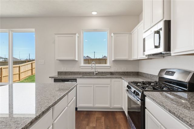 113 Hejl Drive, Caldwell, TX 77836