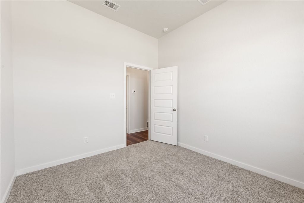 113 Hejl Drive, Caldwell, TX 77836 — photo 5