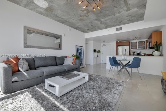 3250 NE 1st Ave 1119, Miami, FL 33137