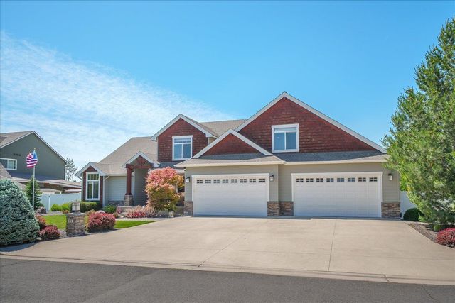 1920 S Dusk Ln, Greenacres, WA 99016