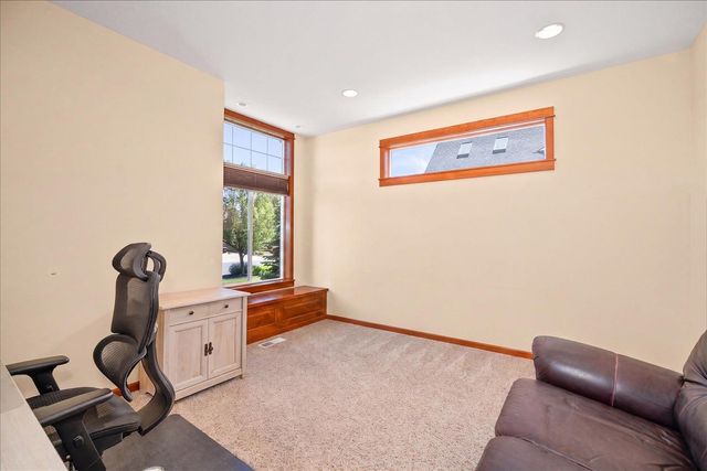 1920 S Dusk Ln, Greenacres, WA 99016