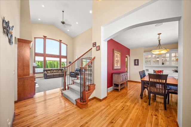 1920 S Dusk Ln, Greenacres, WA 99016