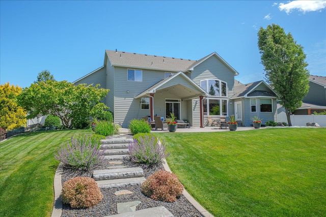 1920 S Dusk Ln, Greenacres, WA 99016