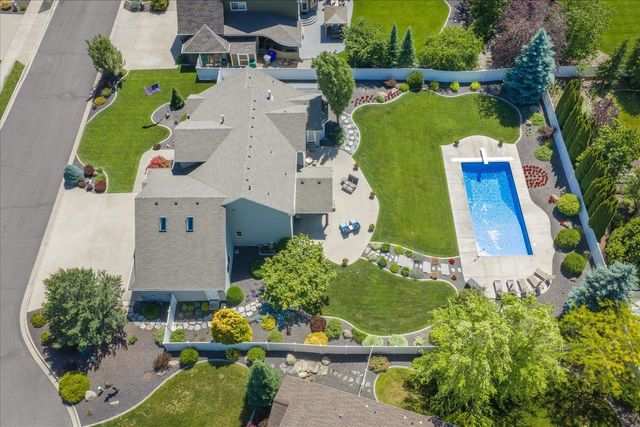 1920 S Dusk Ln, Greenacres, WA 99016