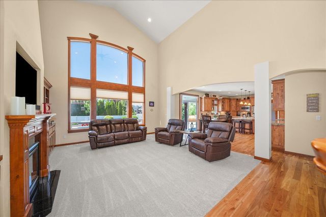 1920 S Dusk Ln, Greenacres, WA 99016