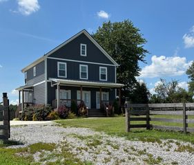 1394 New Home Rd, Dowelltown, TN 37059