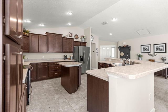 16777 SE 74 SOULLIERE AVENUE, The Villages, FL 32162