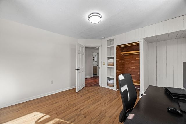 5 Endicott St, Weymouth, MA 02189